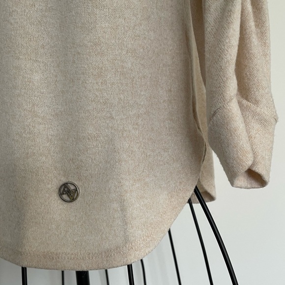 Adrienne Vittadini Women’s sweater Small - Picture 6 of 7